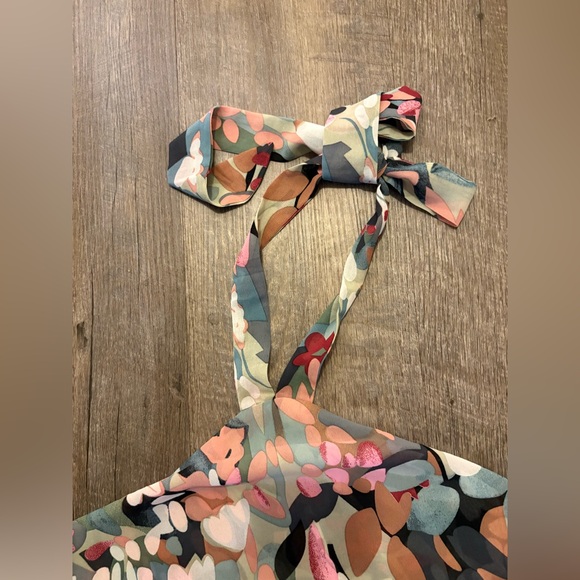 NWT Simplee Spring Floral Halter Neck Tiered Ruffle Mini Dress Size small - Picture 3 of 5